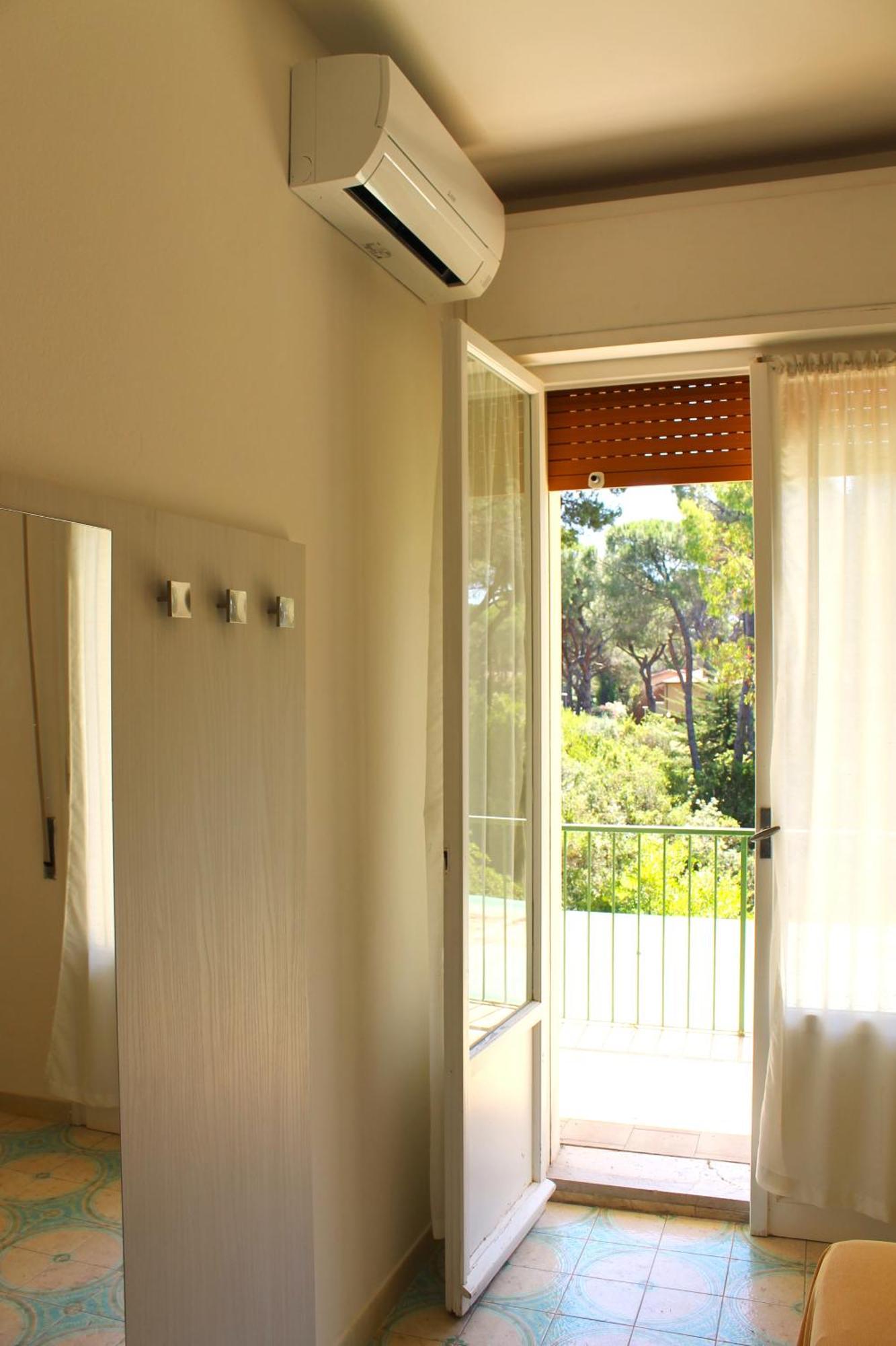 Residence Delle Nazioni Principina a Mare Ngoại thất bức ảnh