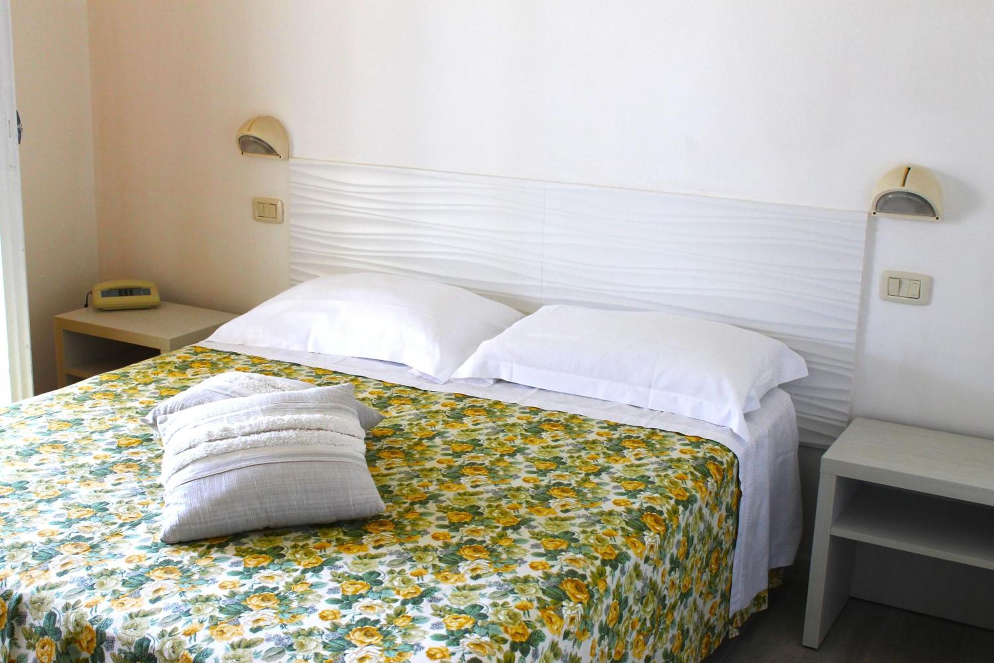 Residence Delle Nazioni Principina a Mare Ngoại thất bức ảnh
