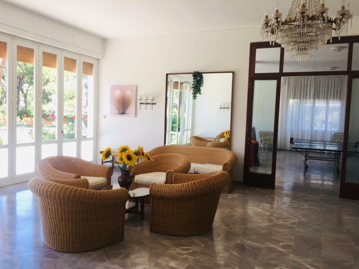 Residence Delle Nazioni Principina a Mare Ngoại thất bức ảnh